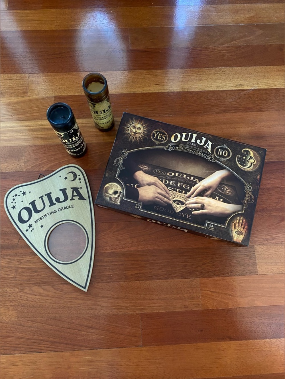 Ouija Bundle- Game with 2 Candles & Wall Decor